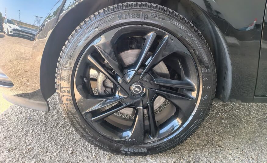 Opel Corsa 1.3 CDTI Coupé b-Color