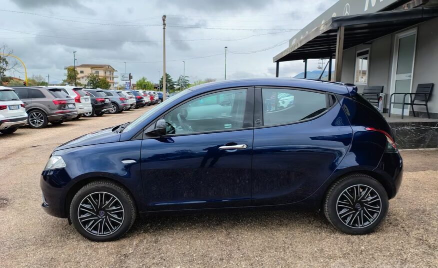 Lancia Ypsilon 1.0 FireFly 5 porte S&S Hybrid Ecoc