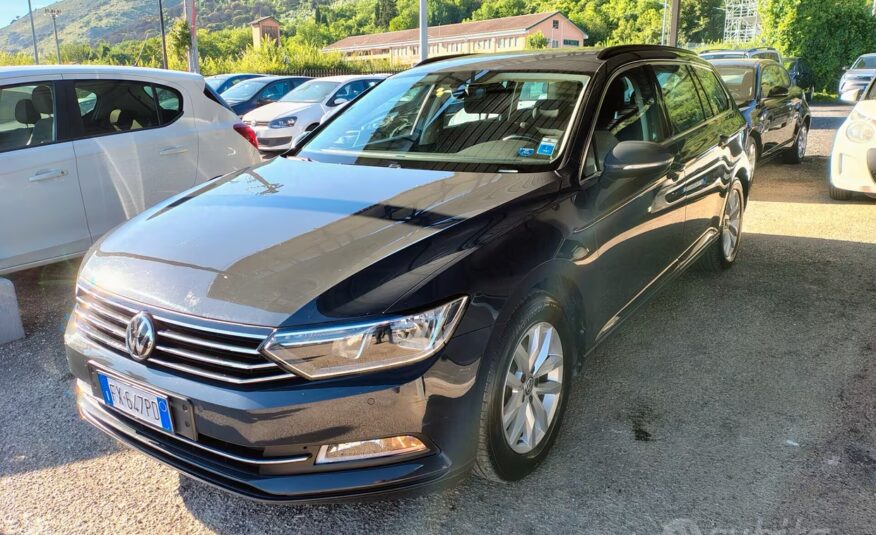Volkswagen Passat 1.4 TSI DSG 2019 Trendline BlueM