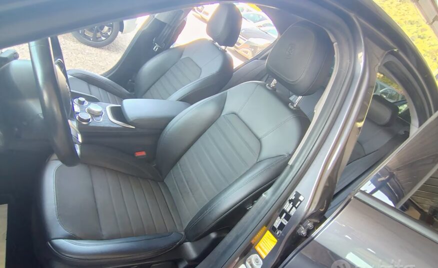 Alfa Romeo Giulia 2.2 Turbodiesel 160 CV AT8 Sprin