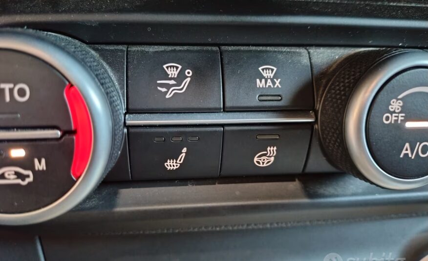 Alfa Romeo Stelvio 2.2 Turbodiesel 210 CV AT8 Q4 V