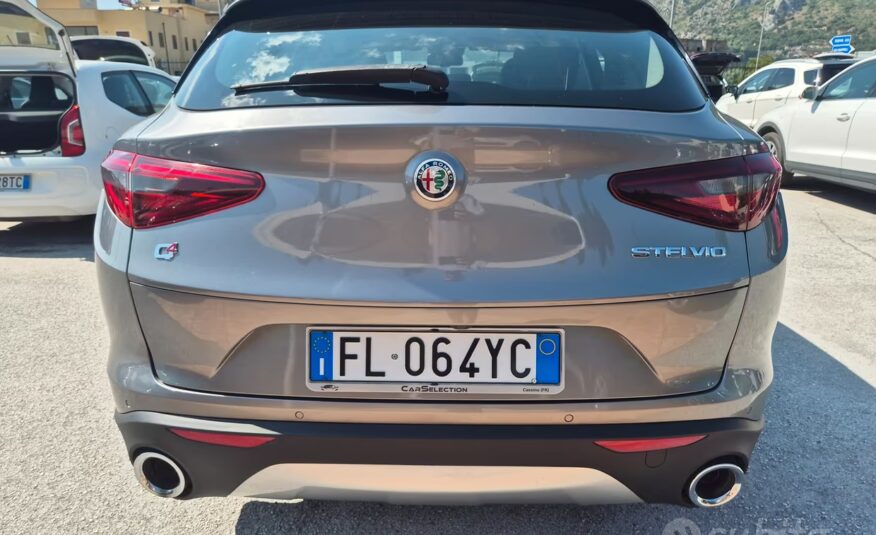 Alfa Romeo Stelvio 2.2 Turbodiesel 210 CV AT8 Q4