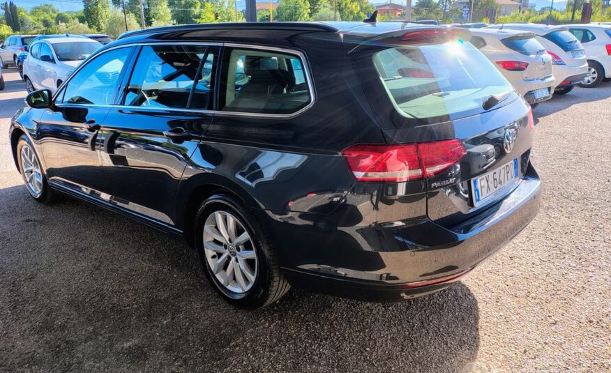 Volkswagen Passat 1.4 TSI DSG 2019 Trendline BlueM