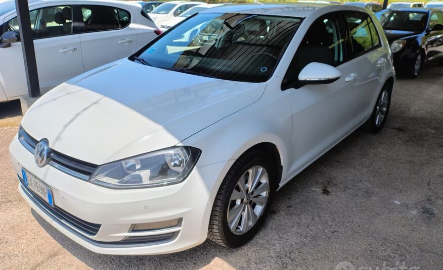 Volkswagen Golf 1.6 TDI 110 CV 5p. Highline BlueMo