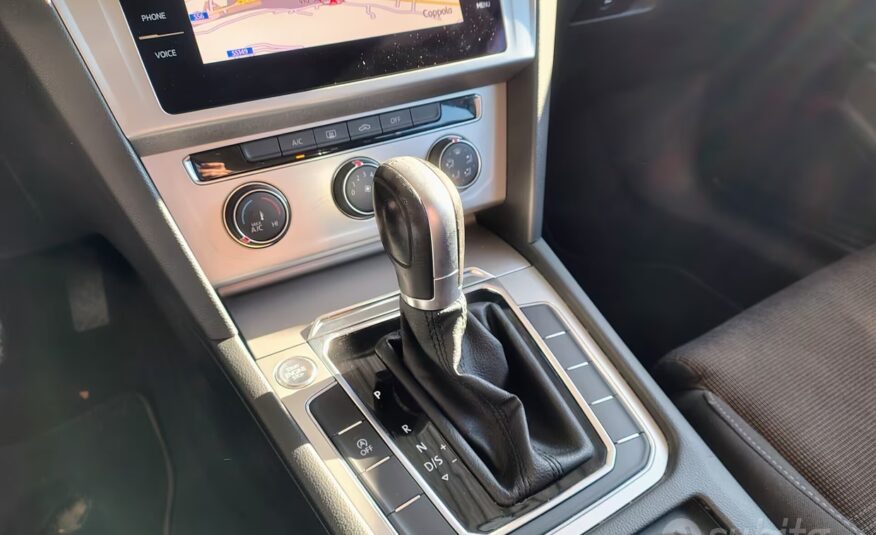 Volkswagen Passat 1.4 TSI DSG 2019 Trendline BlueM