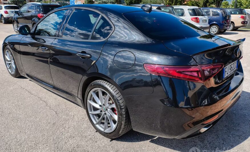Alfa Romeo Giulia 2.2 Turbodiesel 180 CV Super