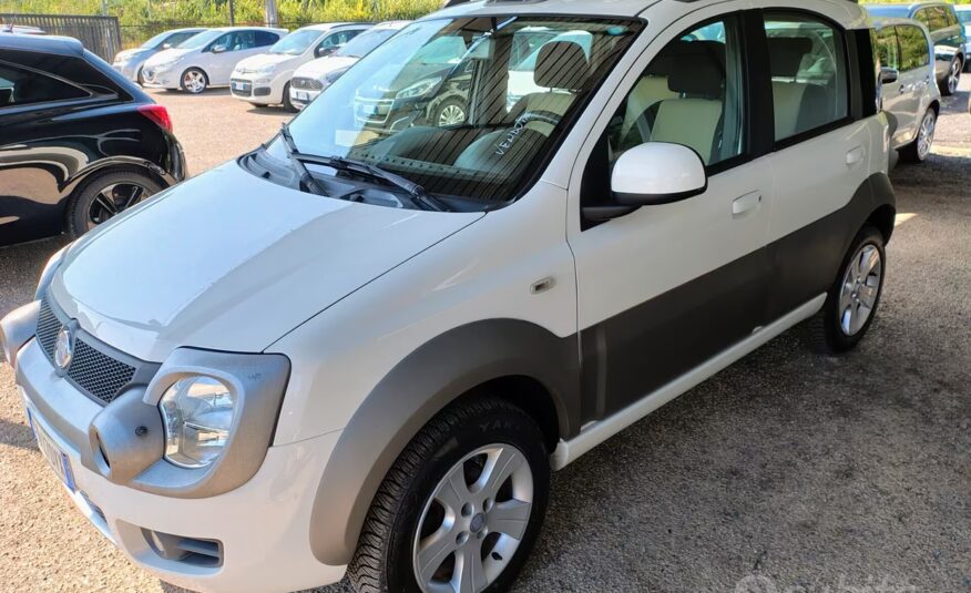 Fiat Panda 1.3 MJT 16V DPF 4×4 Cross IMPECCABILE