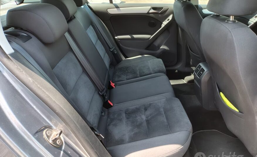 Volkswagen Golf 1.6 Highline BiFuel