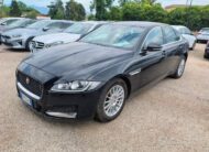 Jaguar XF aut. Portfolio (SOLO PER OPERATORI DEL SETTORE)