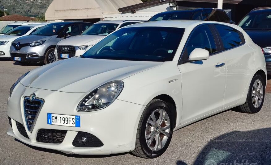 Alfa Romeo Giulietta 1.6 JTDm-2 105 CV Distinctive