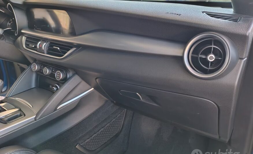 Alfa Romeo Stelvio 2.2 Turbodiesel 210 CV AT8 Q4 V