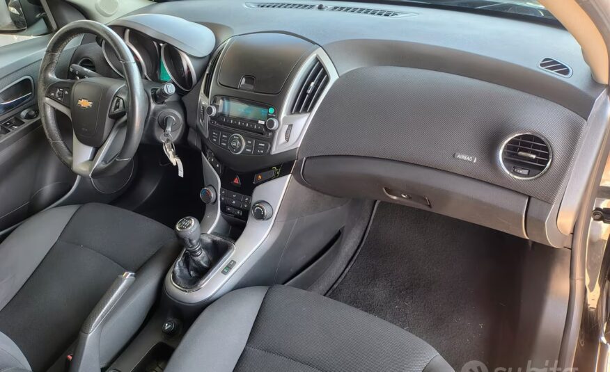 Chevrolet Cruze 1.7 Diesel Station Wagon LTZ
