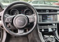 Jaguar XF aut. Portfolio (SOLO PER OPERATORI DEL SETTORE)