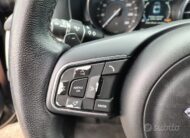 Jaguar XF aut. Portfolio (SOLO PER OPERATORI DEL SETTORE)