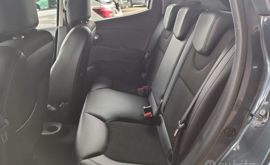 Renault Clio TCe 12V 90 CV 5 porte Moschino Life