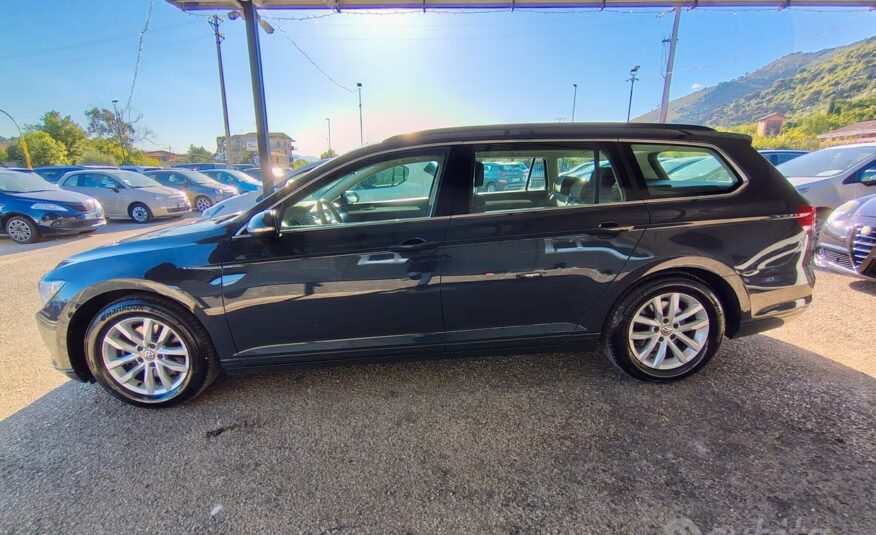 Volkswagen Passat 1.4 TSI DSG 2019 Trendline BlueM