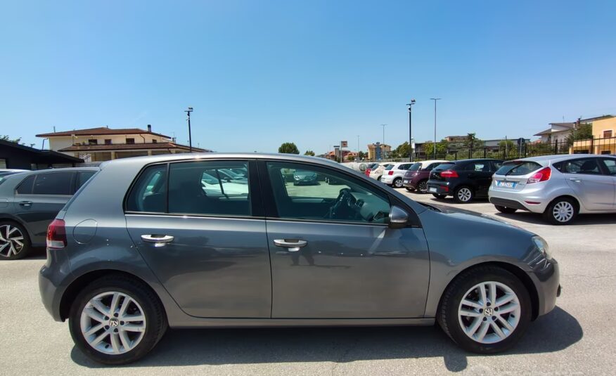 Volkswagen Golf 1.6 Highline BiFuel