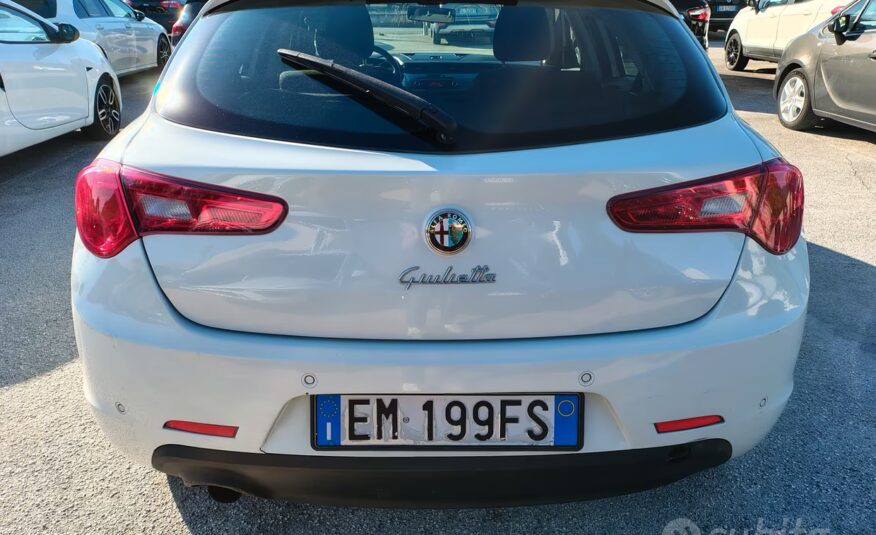 Alfa Romeo Giulietta 1.6 JTDm-2 105 CV Distinctive