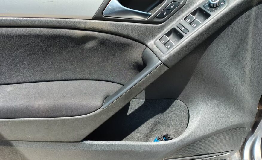 Volkswagen Golf 1.6 Highline BiFuel