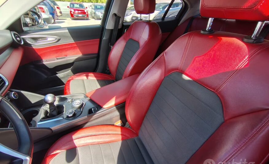 Alfa Romeo Giulia 2.2 Turbodiesel 180 CV Super
