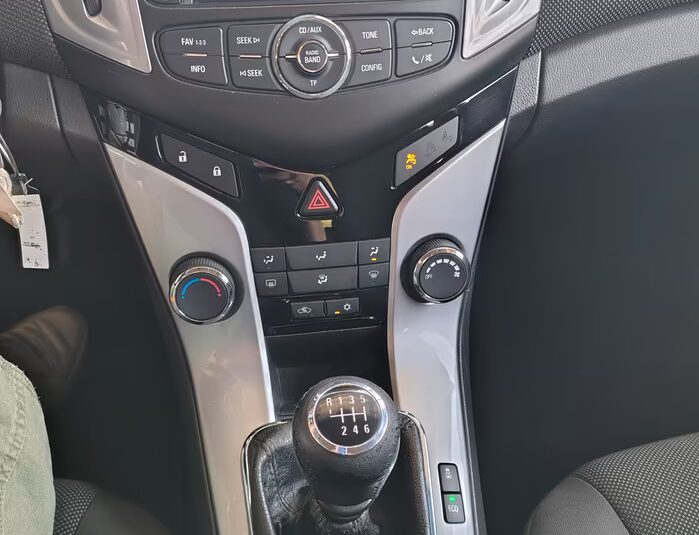 Chevrolet Cruze 1.7 Diesel Station Wagon LTZ