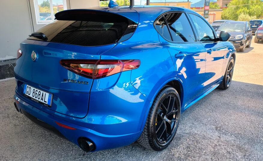 Alfa Romeo Stelvio 2.2 Turbodiesel 210 CV AT8 Q4 V