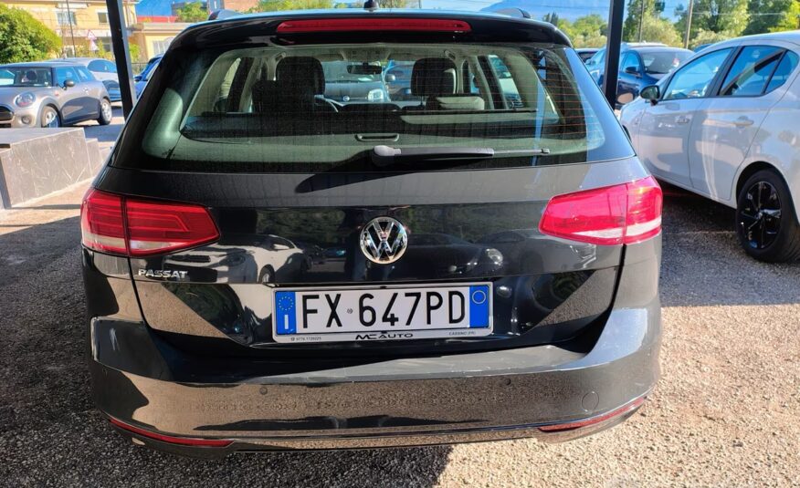 Volkswagen Passat 1.4 TSI DSG 2019 Trendline BlueM