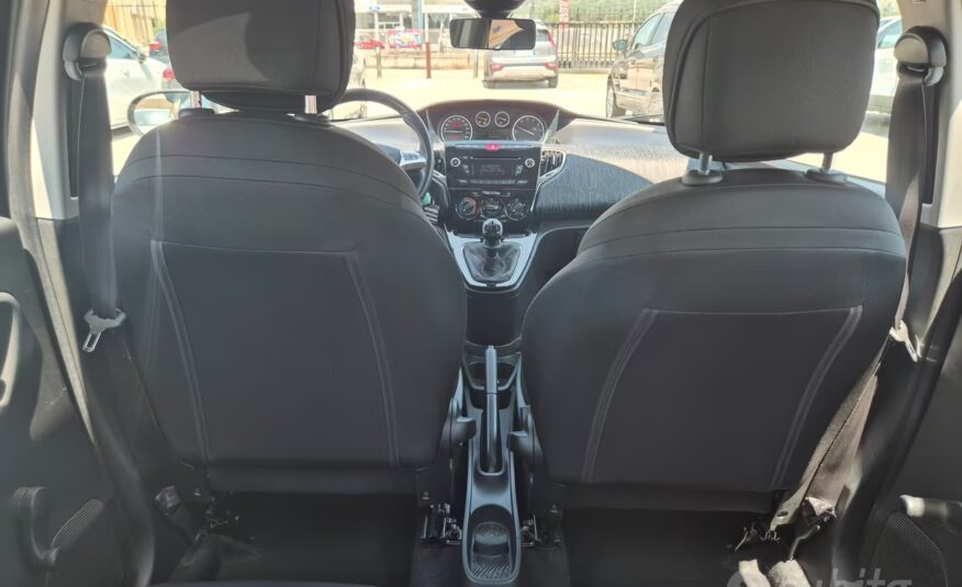 Lancia Ypsilon 1.2 69 CV 5 porte S&S Platinum