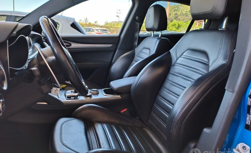 Alfa Romeo Stelvio 2.2 Turbodiesel 210 CV AT8 Q4 V