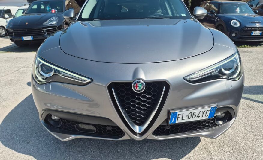 Alfa Romeo Stelvio 2.2 Turbodiesel 210 CV AT8 Q4