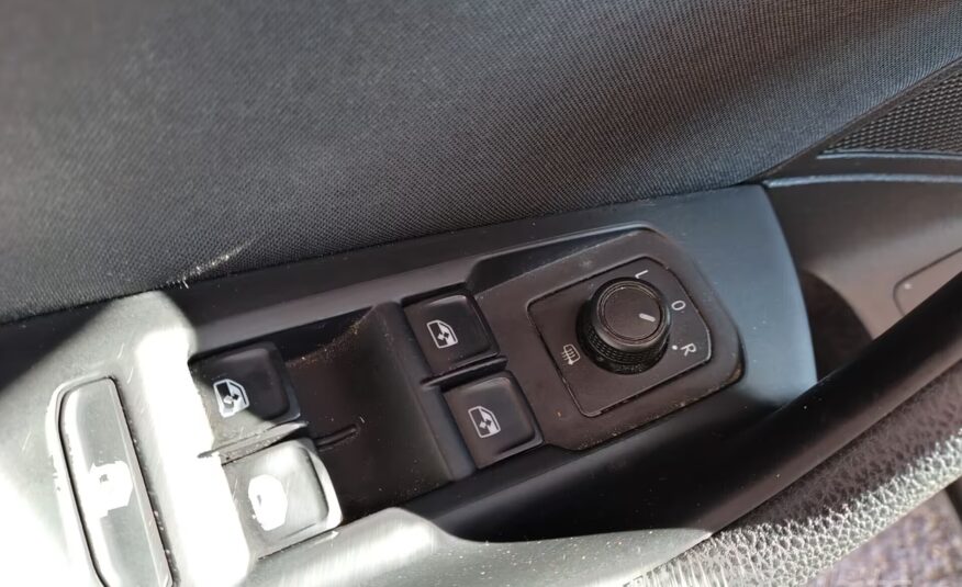 Volkswagen Passat 1.4 TSI DSG 2019 Trendline BlueM