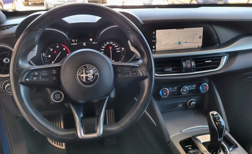 Alfa Romeo Stelvio 2.2 Turbodiesel 210 CV AT8 Q4 V