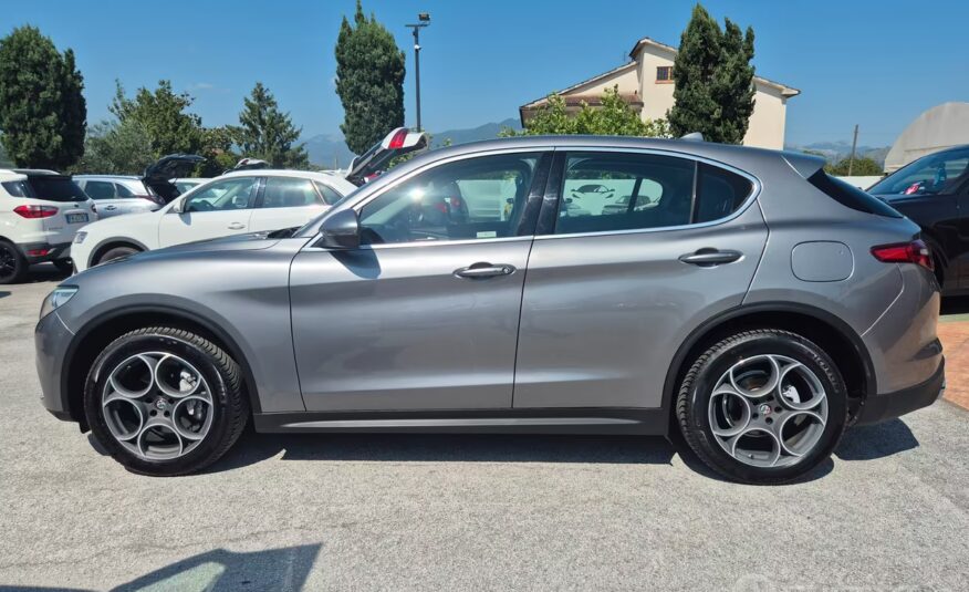 Alfa Romeo Stelvio 2.2 Turbodiesel 210 CV AT8 Q4