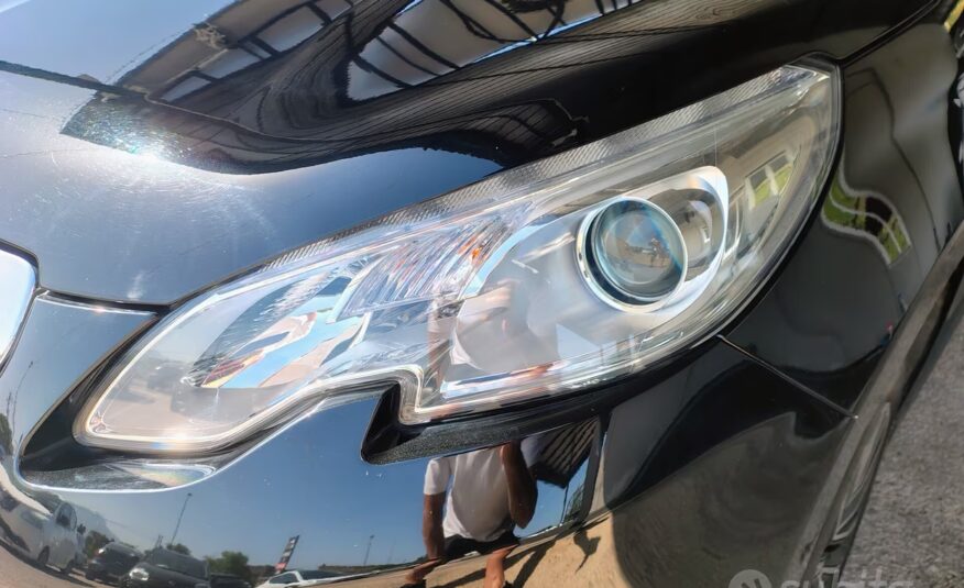 Peugeot 2008 PureTech 82 Allure