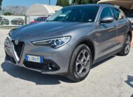 Alfa Romeo Stelvio 2.2 Turbodiesel 210 CV AT8 Q4