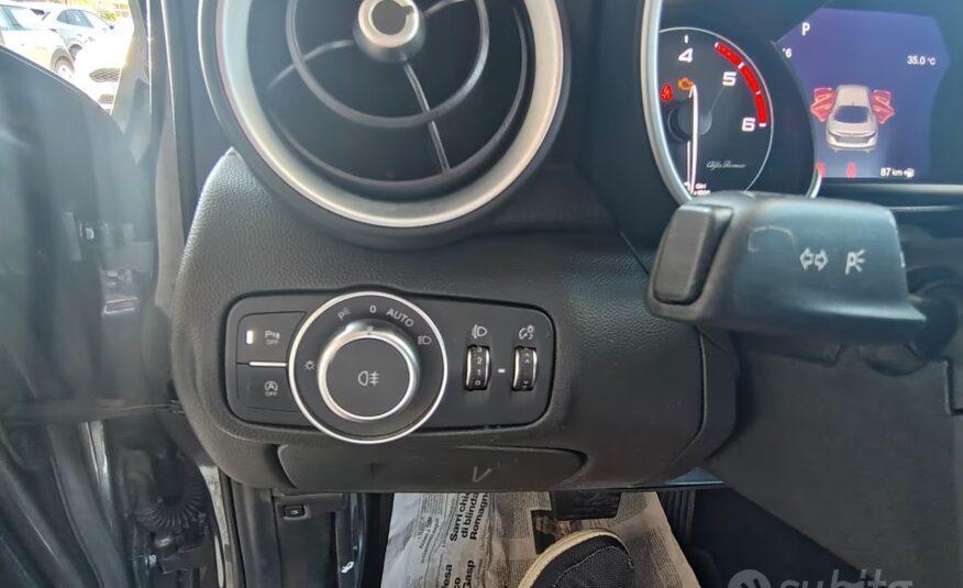 Alfa Romeo Giulia 2.2 Turbodiesel 160 CV AT8 Sprin