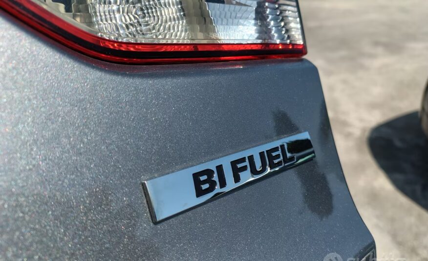 Volkswagen Golf 1.6 Highline BiFuel