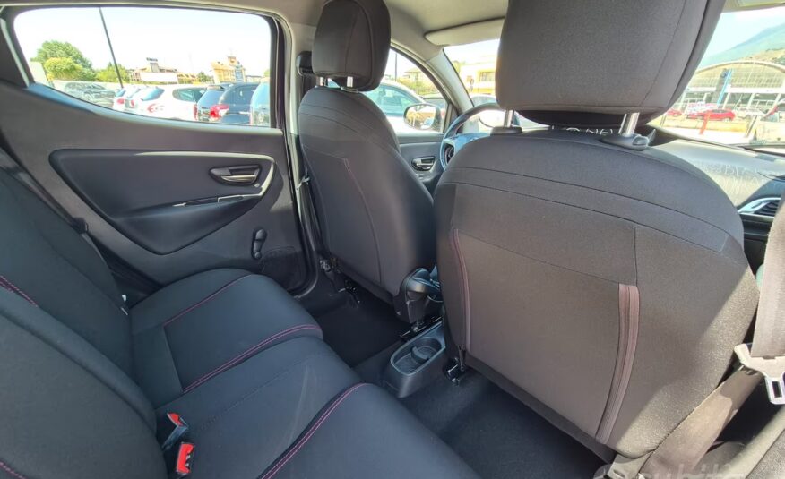 Lancia Ypsilon 1.2 69 CV 5 porte S&S Platinum