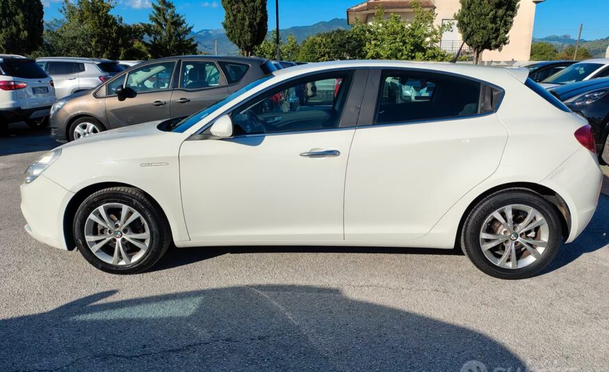 Alfa Romeo Giulietta 1.6 JTDm-2 105 CV Distinctive