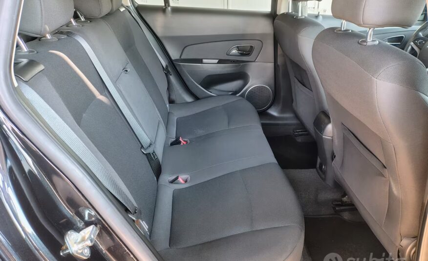 Chevrolet Cruze 1.7 Diesel Station Wagon LTZ