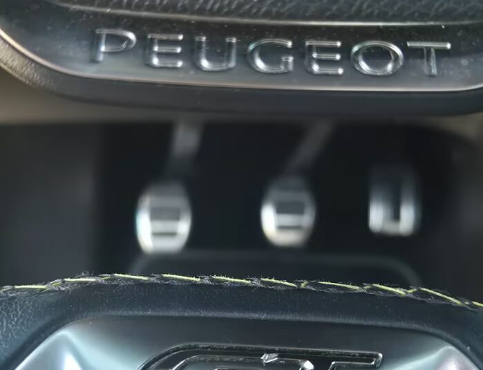 Peugeot 2008 BlueHDi 100 S&S GT Line 2020