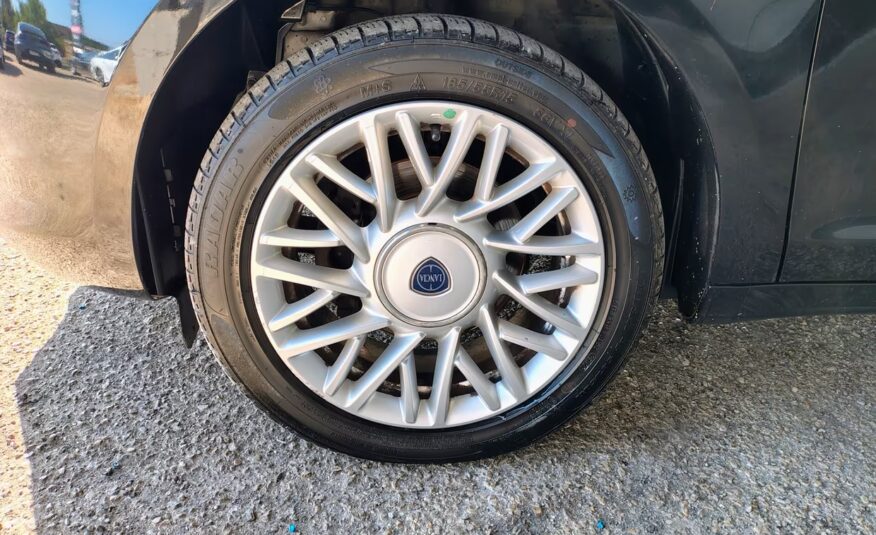 Lancia Ypsilon 1.2 69 CV 5 porte GPL Ecochic Gold