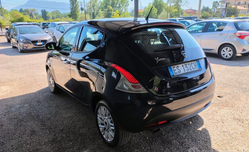 Lancia Ypsilon 1.2 69 CV 5 porte GPL Ecochic Gold