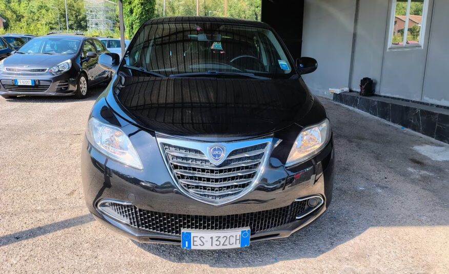 Lancia Ypsilon 1.2 69 CV 5 porte GPL Ecochic Gold