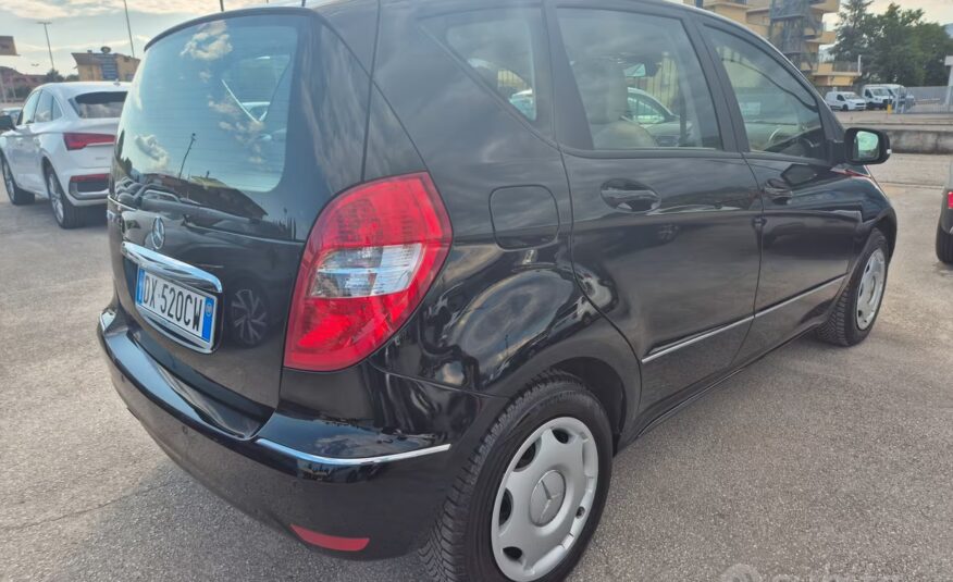 Mercedes-benz A 170 BlueEFFICIENCY Avantgarde