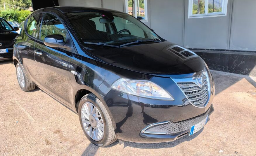 Lancia Ypsilon 1.2 69 CV 5 porte GPL Ecochic Gold
