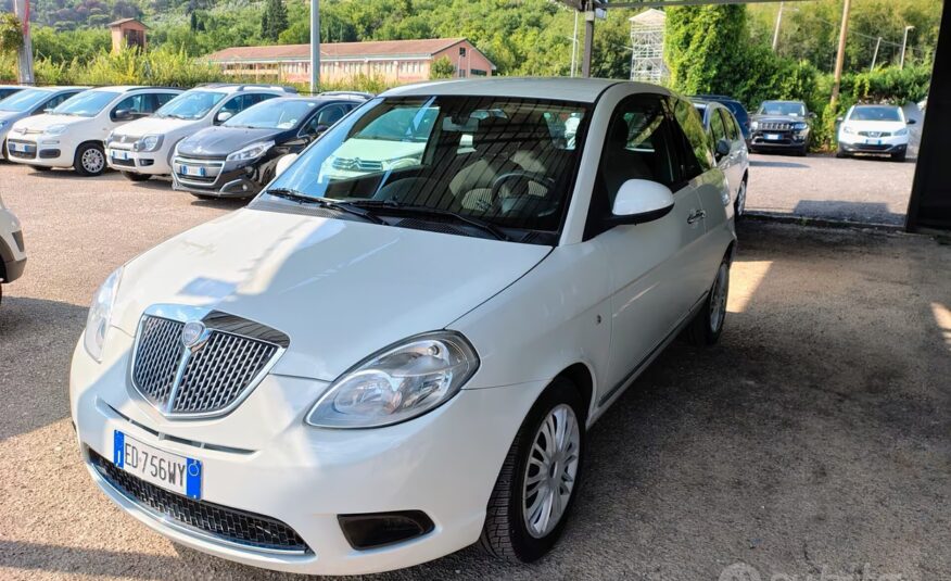 Lancia Ypsilon 1.2 Elle