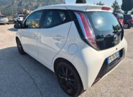Toyota Aygo 1.0 VVT-i 69 CV 5 porte x-clusiv