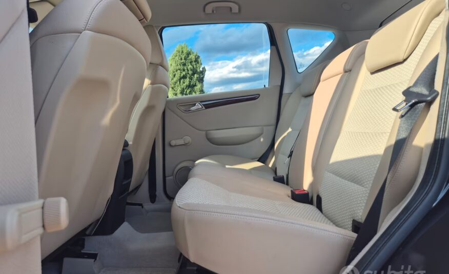 Mercedes-benz A 170 BlueEFFICIENCY Avantgarde