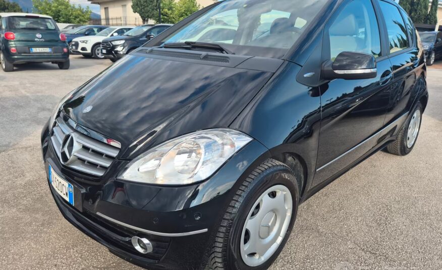 Mercedes-benz A 170 BlueEFFICIENCY Avantgarde